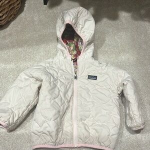 Patagonia little girls rain jacket size 3T reversible great condition
